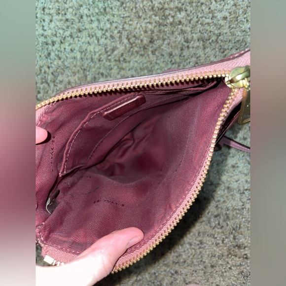 Coach crossbody bag! - Picture 3 of 4